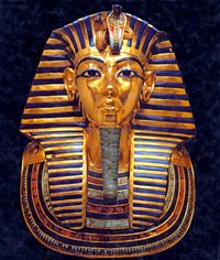 Тутанхамон (золотая маска, анфас)