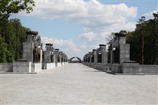Федеральное военное мемориальное кладбище (Аллея героев)