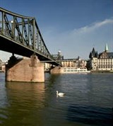 Франкфурт-на-Майне (мост через Майн)