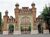 Черновицкий университет (ворота)