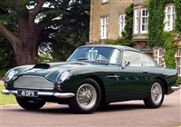 ASTON MARTIN DB4 (Aston Martin DB4 GT)