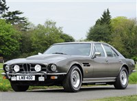 ASTON MARTIN Lagonda (Aston Martin Lagonda V8 Saloon)