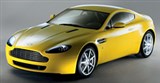 ASTON MARTIN V8 Vantage (вид сбоку спереди)