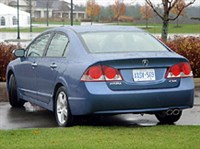 Acura CSX (вид сзади)