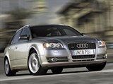 Audi A4 (модель 2005, вид спереди)