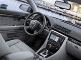 Audi A4 (модель 2005, в салоне)