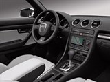 Audi S4 (S4 Cabrio 2005, в салоне)