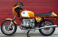 BMW (BMW R90S)