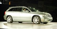 Chrysler Pacifica (вид сбоку)