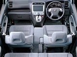 Honda Stream (панорама салона)