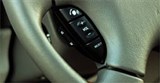 Jaguar S-type пульт управления аудио системой на руле автомобиля