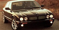 Jaguar XJR вид спереди