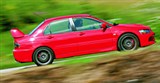 Mitsubishi Lancer Evolution IX (в движении)
