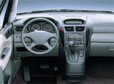 Mitsubishi Space Wagon интерьер салона