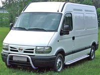 Nissan Interstar (вид спереди)