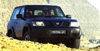 Nissan Patrol вид спереди сбоку