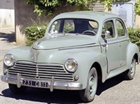 Peugeot 203 (вид спереди)