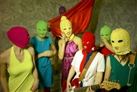 Pussy Riot (в экипировке)