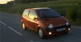 Renault Twingo II на дороге
