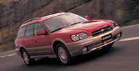 Subaru Outback (2001, вид спереди)