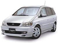 Subaru Traviq (вид спереди)