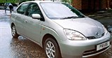 Toyota Prius (фото 1)