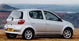 Toyota Yaris (фото 2)
