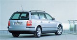 Volkswagen Passat Variant вид сзади сбоку