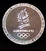 XVI зимние олимпийские игры (памятная медаль) [спорт]