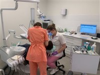 rek_dentist